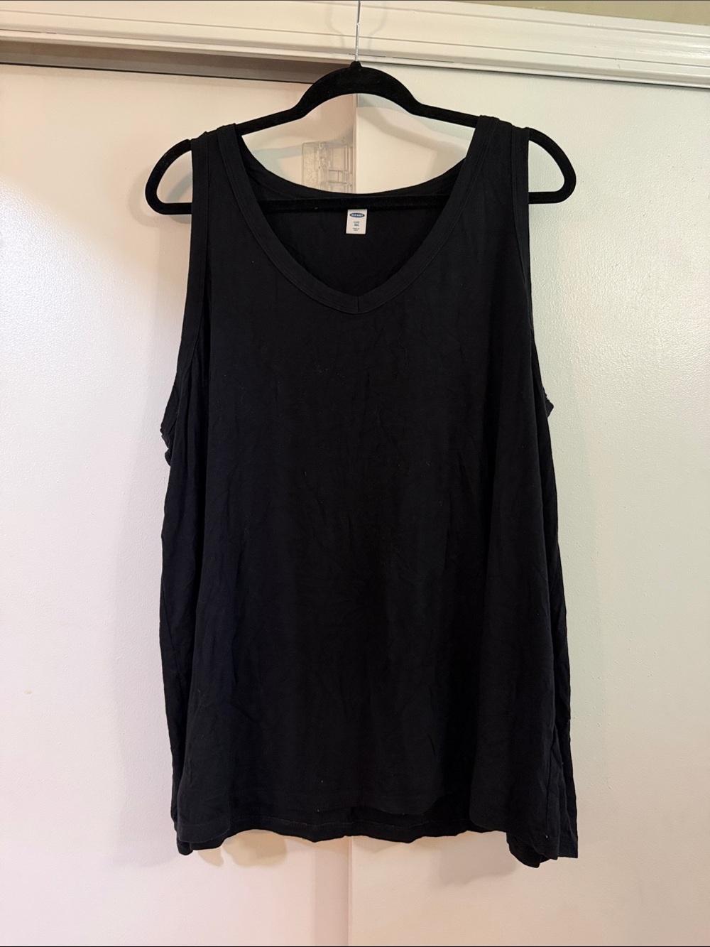 Old Navy Black Swing V-Neck Tank Top